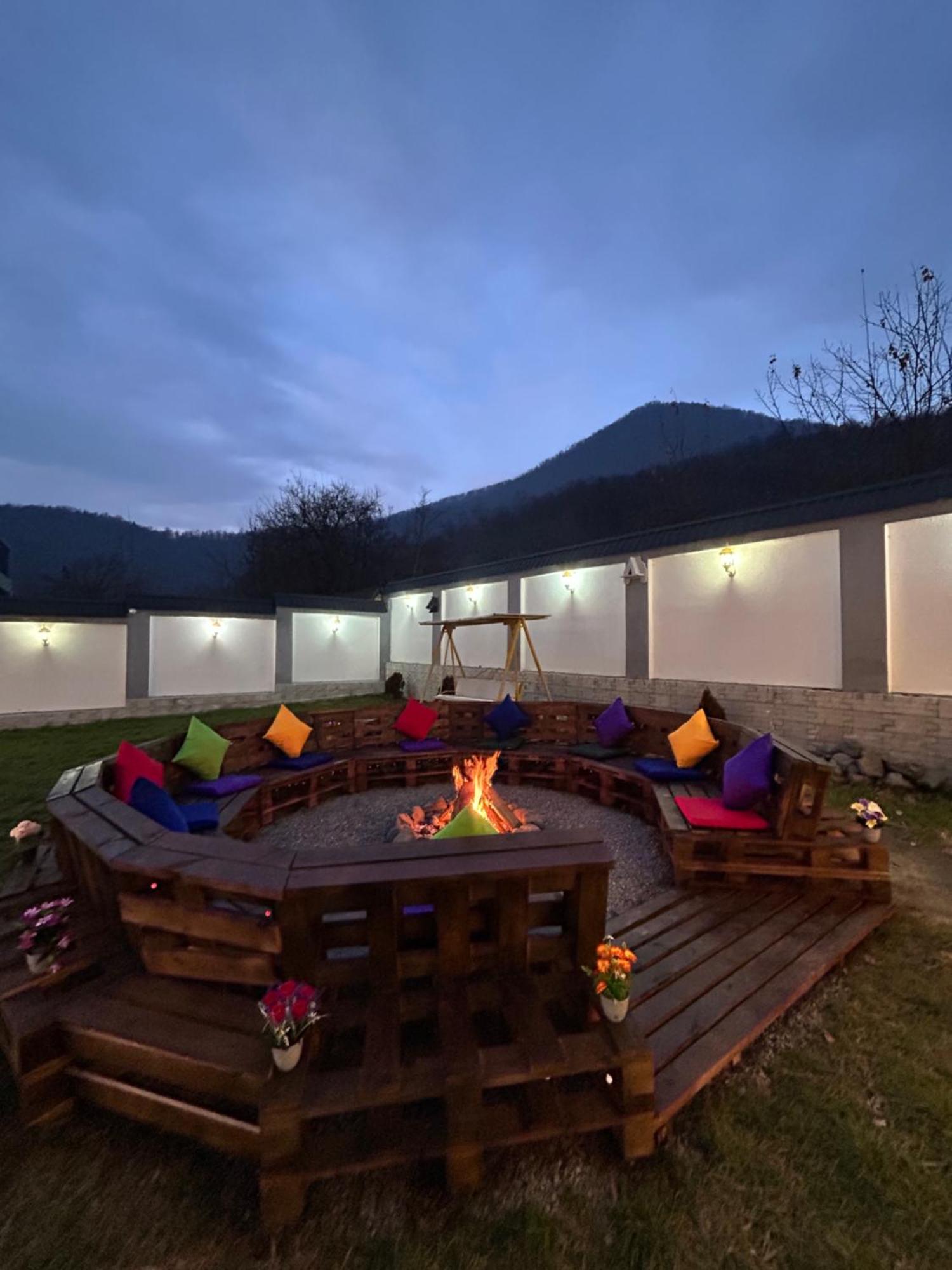 Qafqaz Mountside Chalet Gabala Bagian luar foto